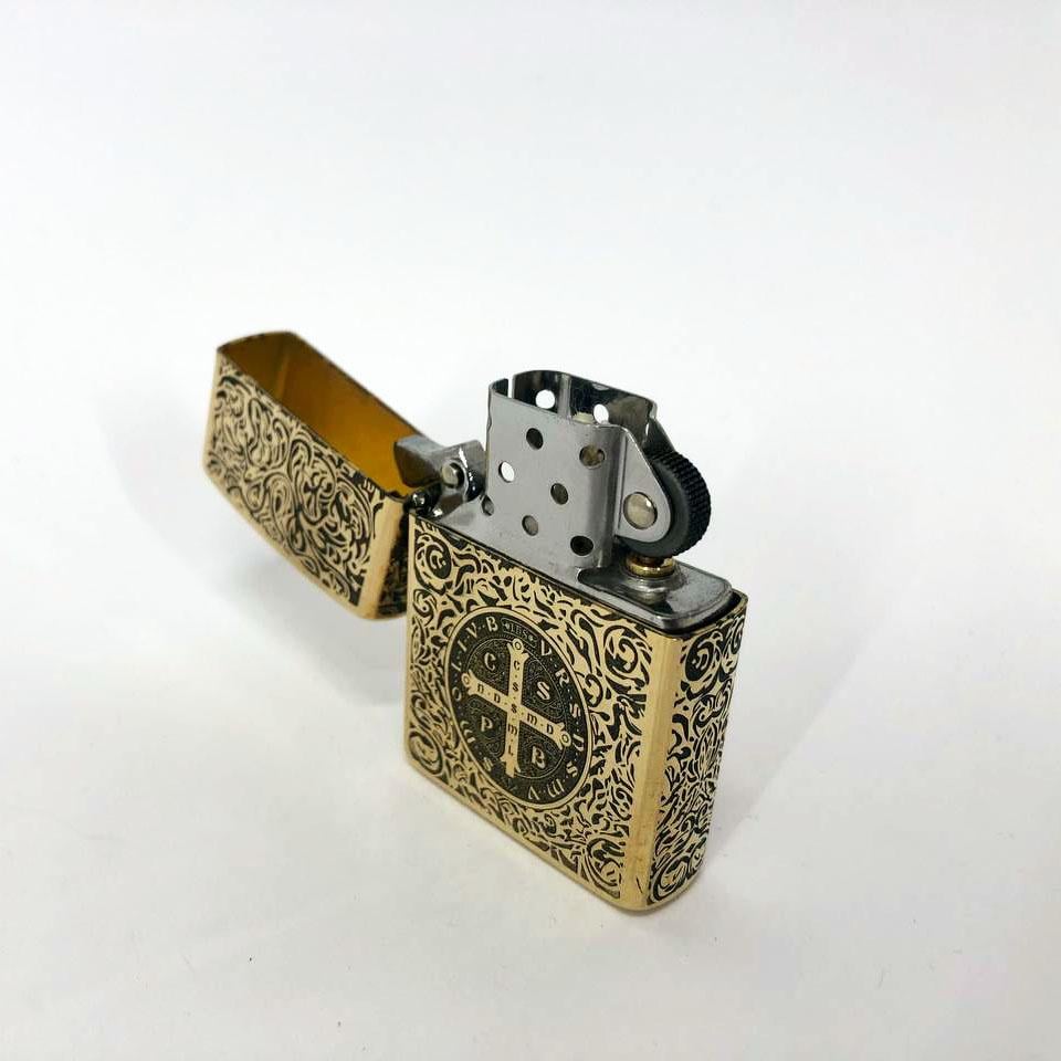 Набор для зажигалки бензиновая Zorro HL-303 Золото (310853) - фото 8 Набор для зажигалки бензиновая Zorro HL-303 Золото (310853) - фото 8