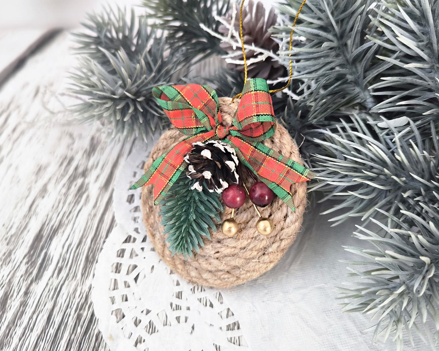 Подвеска новогодняя на елку в эко стиле Шар (2447977438)