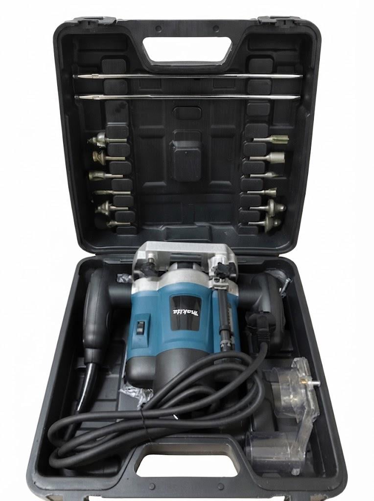 Фрезер вертикальний Makita RP1500FC 1500 Вт 6000-34000 об/хв цанги 6 та 8 мм стабілізація обертів 12 фрез кейс (37369025)