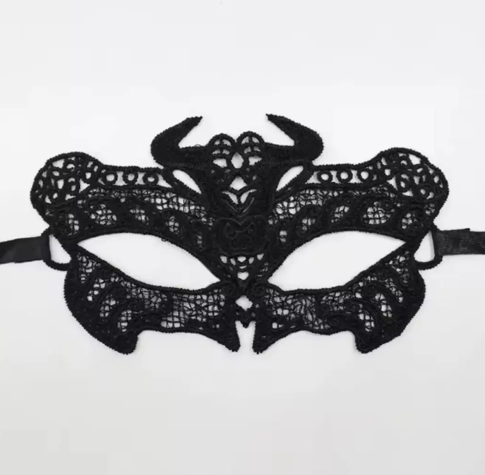 Маска маскарад для лица унисекс One size Черным (804910)