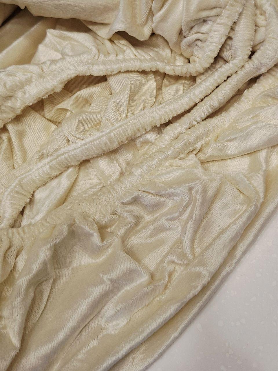 Простирадло на резинці Colorful Home велюрове 160x200x25 см Кремовий (1631) - фото 3 Простирадло на резинці Colorful Home велюрове 160x200x25 см Кремовий (1631) - фото 3