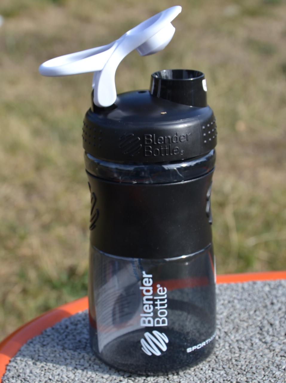 Шейкер BlenderBottle SportMixer Flip 20oz 590 мл Black/White - фото 4