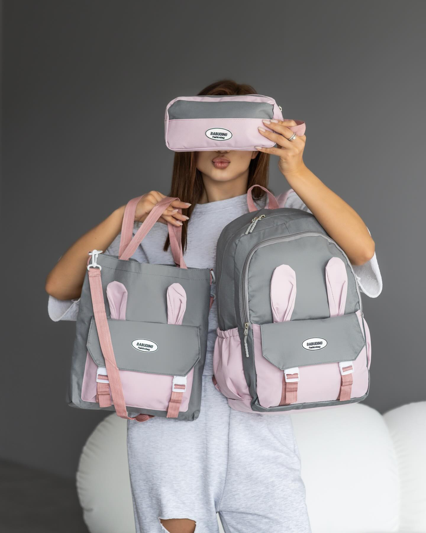 Школьный рюкзак для девочки Ушки 3в1 5-11 класс Серо-Розовый (27668039) - фото 2