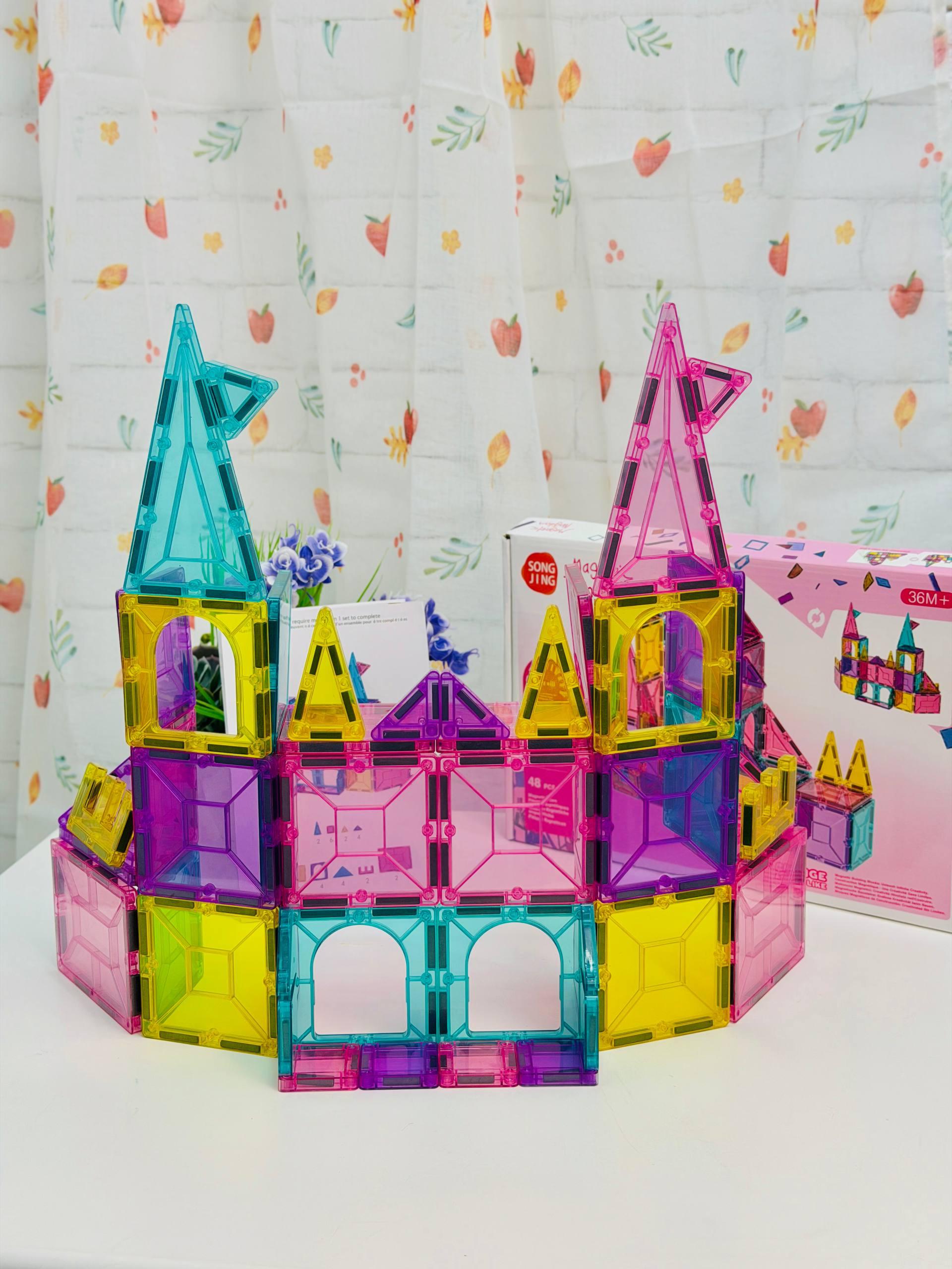 Конструктор магнитный Magnetic Kingdom 48 деталей (2694) Конструктор магнитный Magnetic Kingdom 48 деталей (2694)