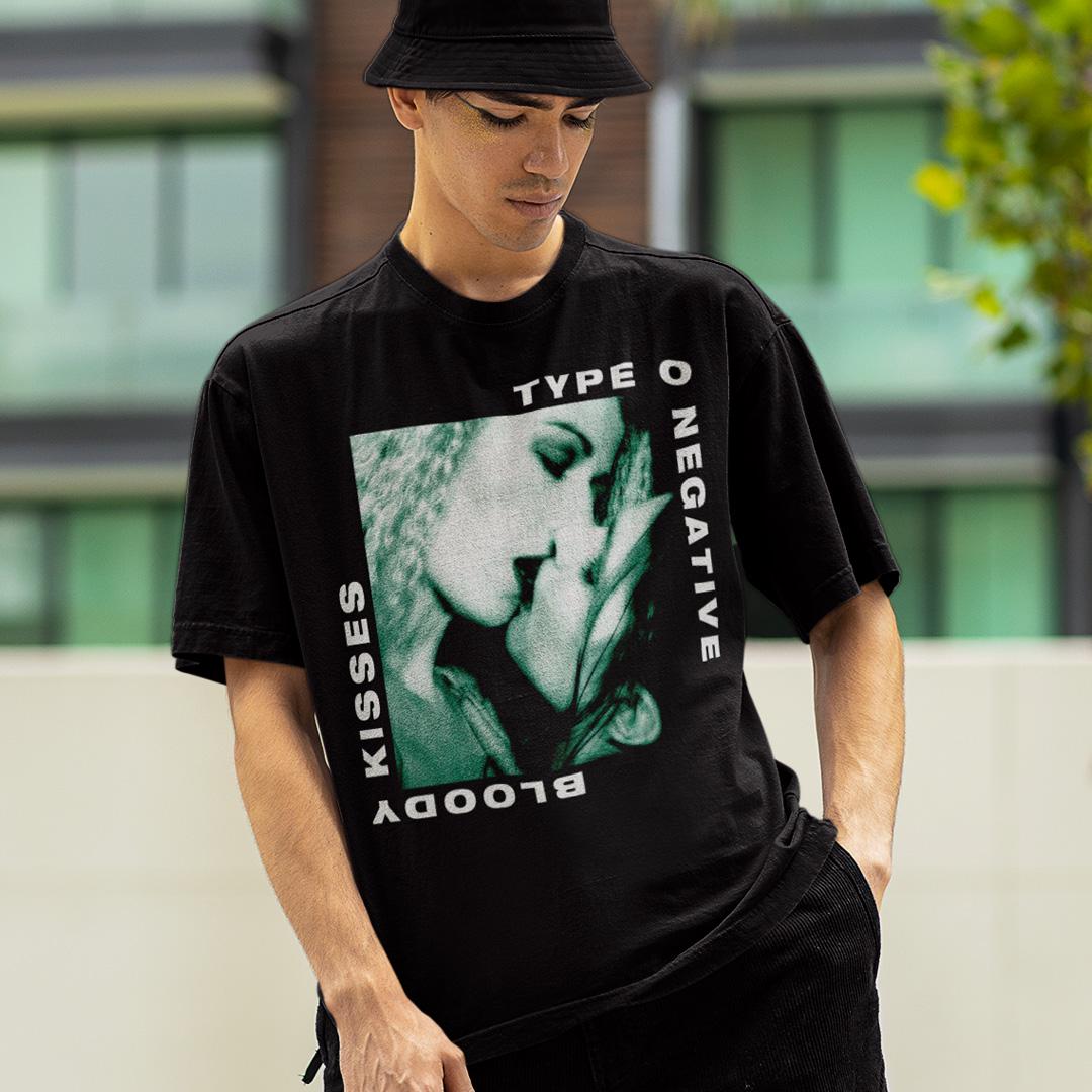 Футболка унісекс Type O Negative Bloody Kisses Suspended Dusk 30th Anniversary Edition 2XL Чорний (00000009575)
