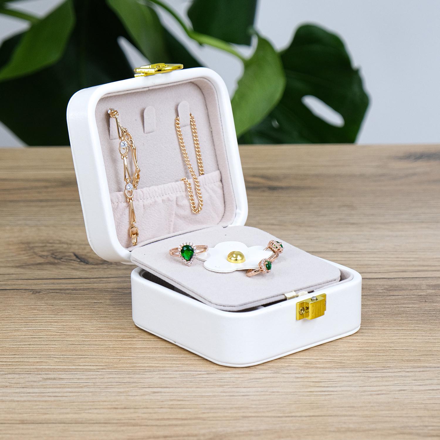 Скринька для прикрас Гранд Презент з дзеркалом 10х10х5 см Білий (JZ-004-1)