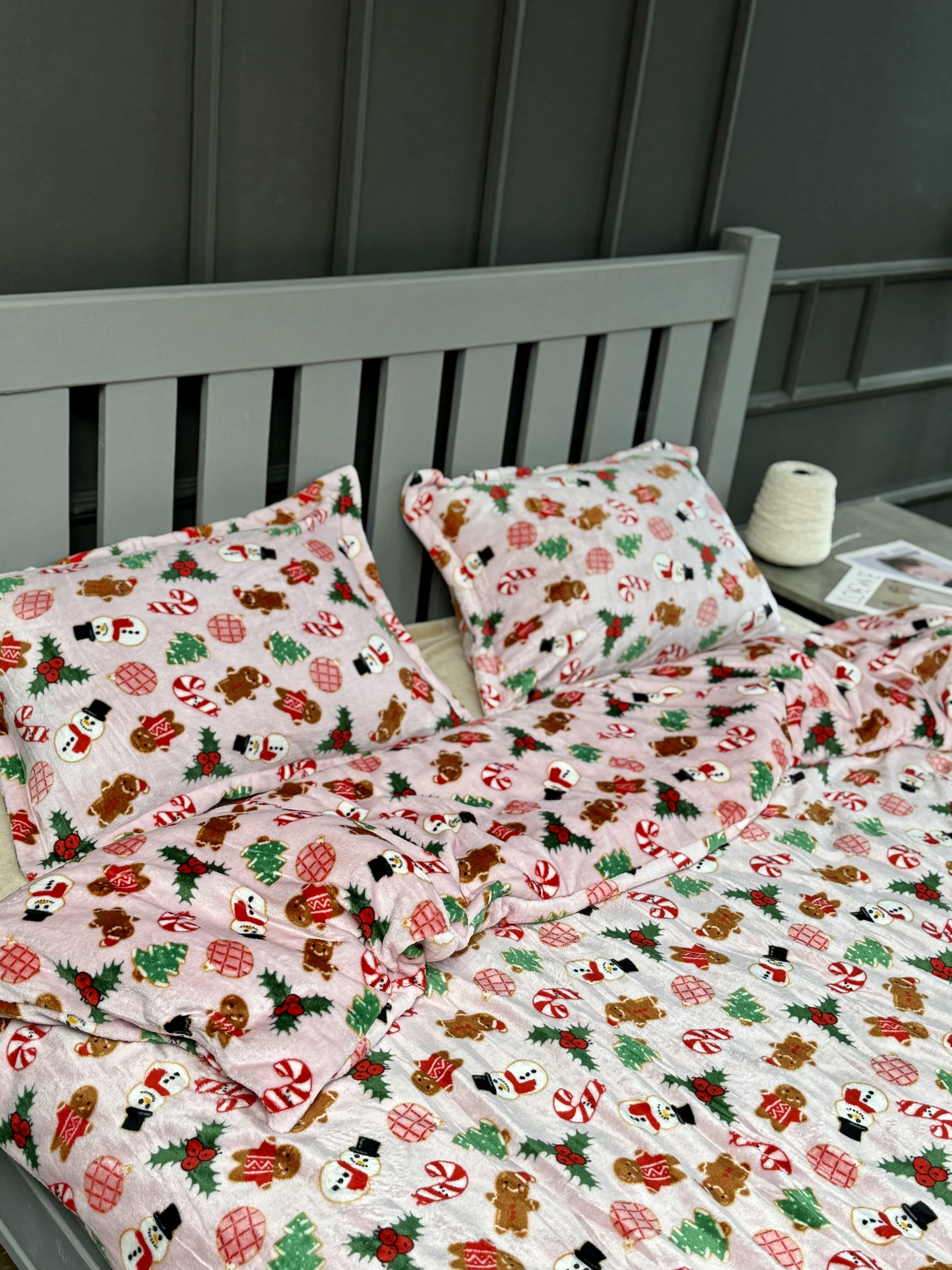 Комплект постельного белья на резинке Сладкое Рождество плюш полуторный/наволочки 50х70/70x70 см (9051) - фото 6