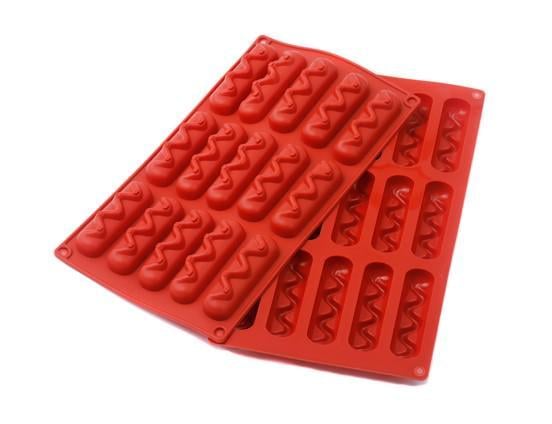 Форма силіконова One Chef для випічки Профі Шоко-Батоно 8,2х1,8,1,8 см на 15 осередків Червоний