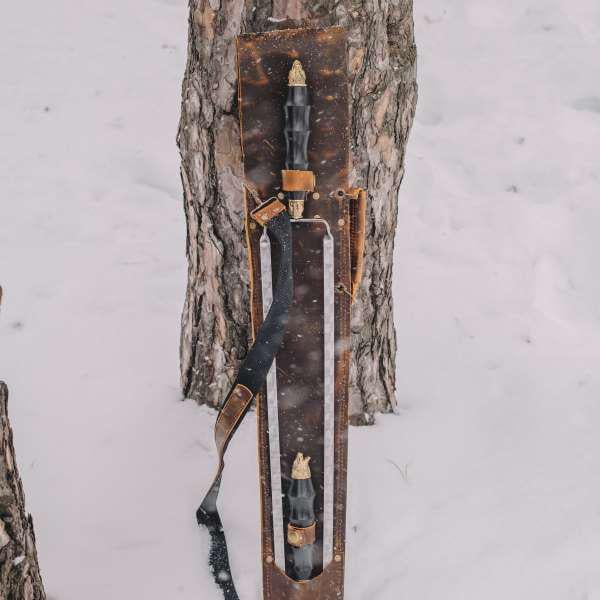 Набір шампурів Gorillas BBQ Колчан Звіробій в шкіряному чохлі - фото 5 Набір шампурів Gorillas BBQ Колчан Звіробій в шкіряному чохлі - фото 5