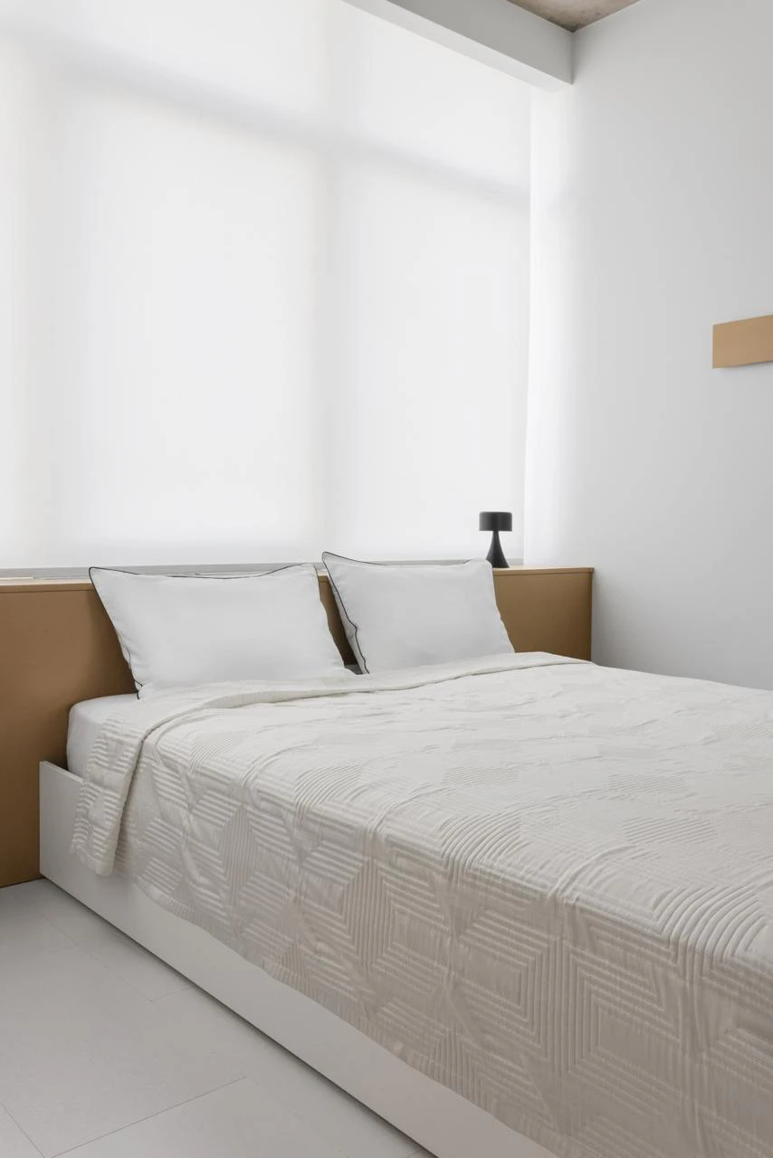 Покрывало на кровать HYGG Brik King Size с наволочками 2 шт. 240х260 см Молочный (321816) Покрывало на кровать HYGG Brik King Size с наволочками 2 шт. 240х260 см Молочный (321816)