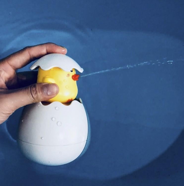 Игровой набор для купания Bath toys Цыпленок в яйце Белый - фото 4 Игровой набор для купания Bath toys Цыпленок в яйце Белый - фото 4