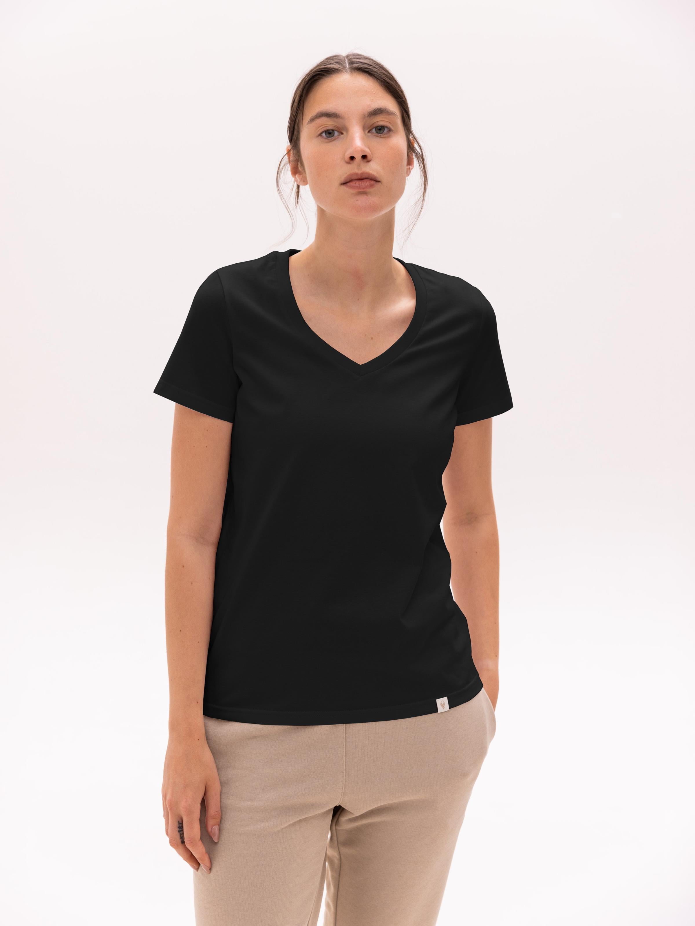 Футболка женская с v-образным вырезом ROZA 231108 M Черный (4824005697319) Футболка женская с v-образным вырезом ROZA 231108 M Черный (4824005697319)