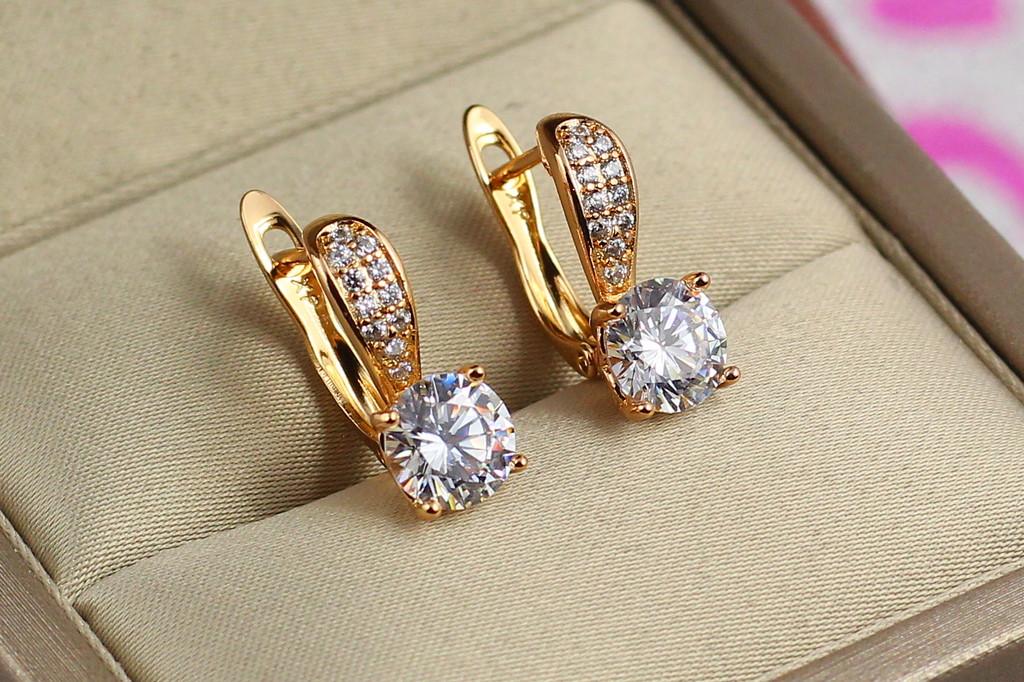 Серьги Xuping Jewelry Утренний рассвет с белым камнем 1,7 см Золотистый
