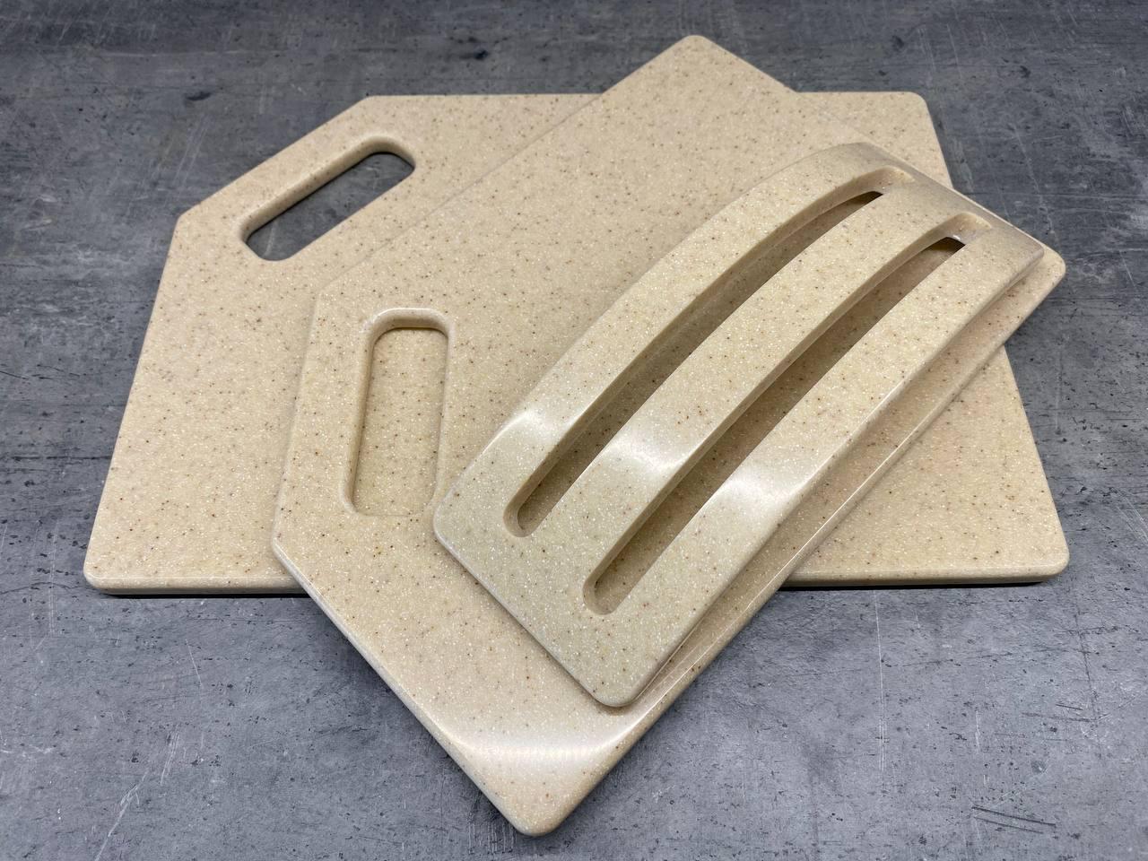 Набір дощок кухонних Gold Brown із штучного каменю на підставці 2 шт. (233) - фото 2 Набір дощок кухонних Gold Brown із штучного каменю на підставці 2 шт. (233) - фото 2