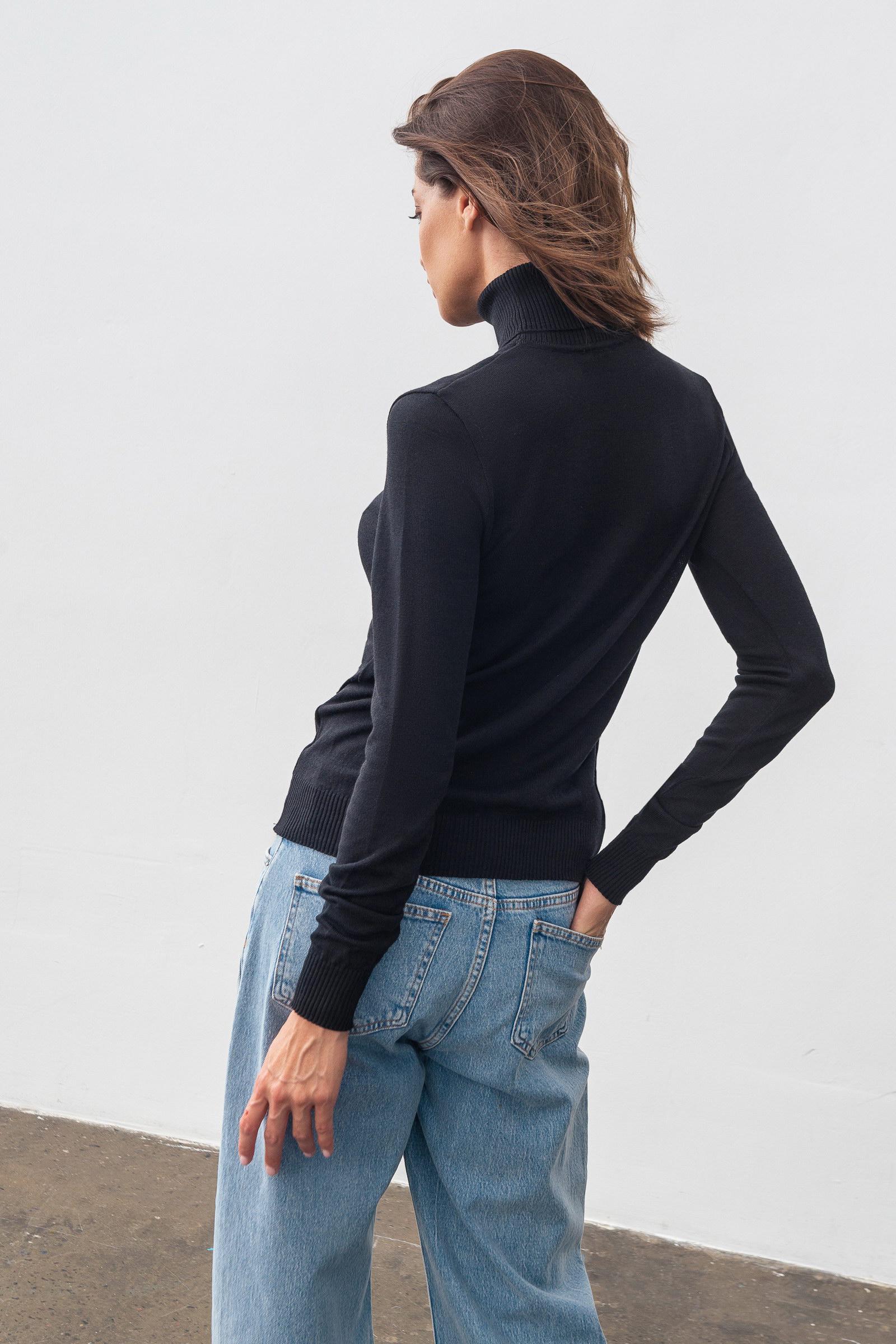 Гольф Lesia 24205000 S Черный (148030000) - фото 2 Гольф Lesia 24205000 S Черный (148030000) - фото 2