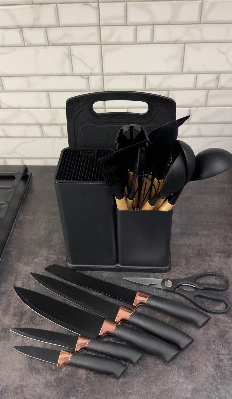 Набір кухонного приладдя на підставці 19 пр. з досткою Чорний (UN-1872) Набір кухонного приладдя на підставці 19 пр. з досткою Чорний (UN-1872)