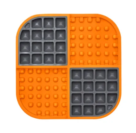 Килимок комбінований для ласощів LickiMat Slomo 20x20 см Помаранчевий - фото 2 Килимок комбінований для ласощів LickiMat Slomo 20x20 см Помаранчевий - фото 2