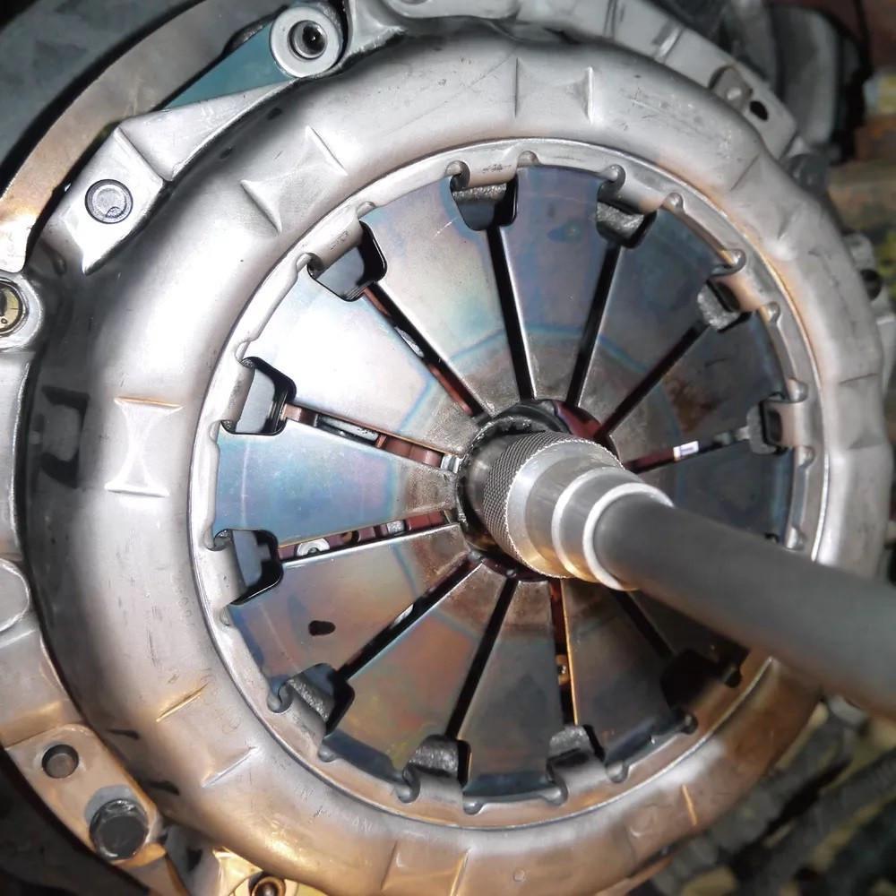 Набір для центрування диска зчеплення Rewolt 10 пр. (T8810) - фото 2 Набір для центрування диска зчеплення Rewolt 10 пр. (T8810) - фото 2