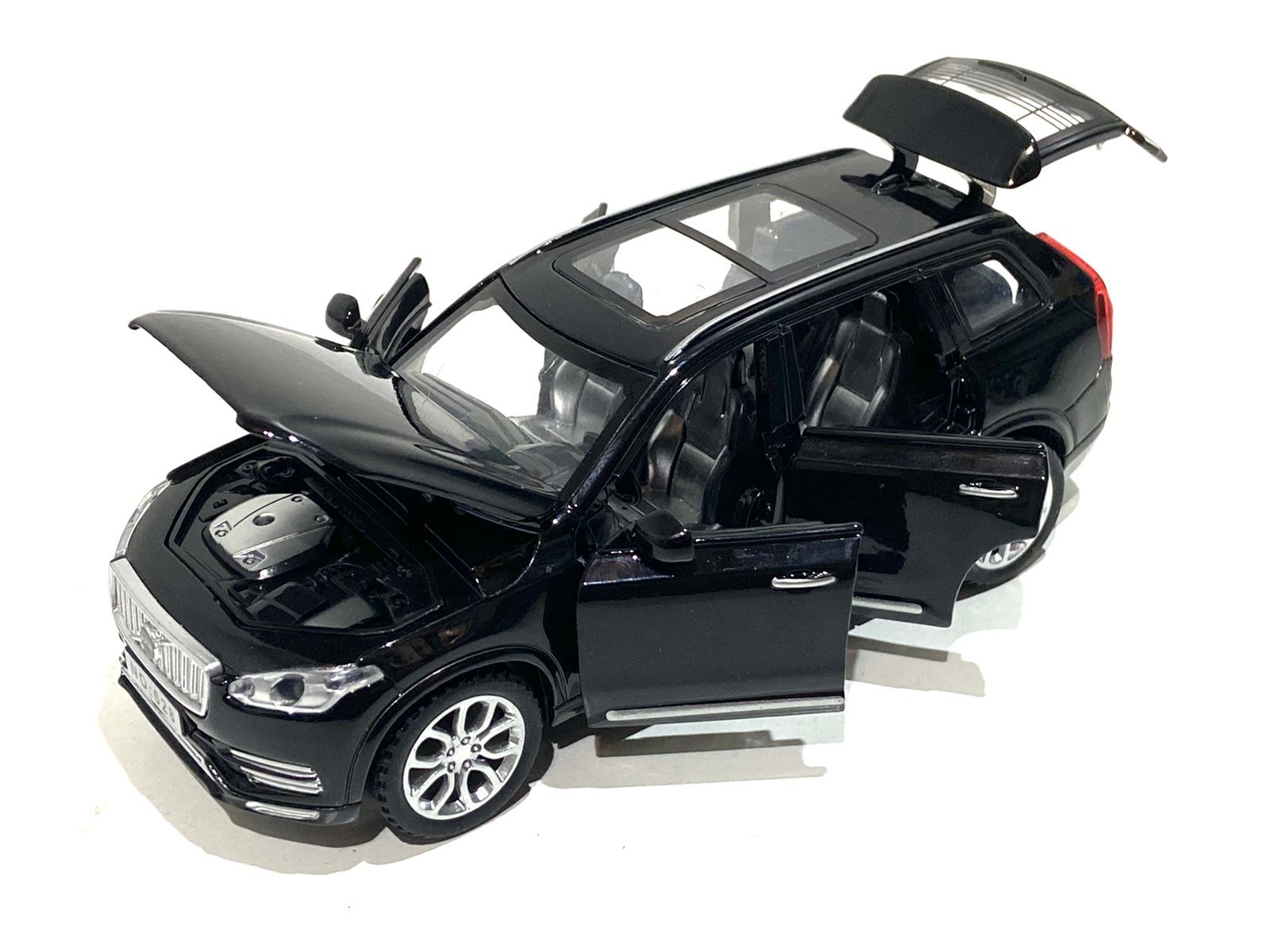 Машинка TK Union Group Volvo XC90 металл 1:32 Черный (35585W) - фото 4 Машинка TK Union Group Volvo XC90 металл 1:32 Черный (35585W) - фото 4