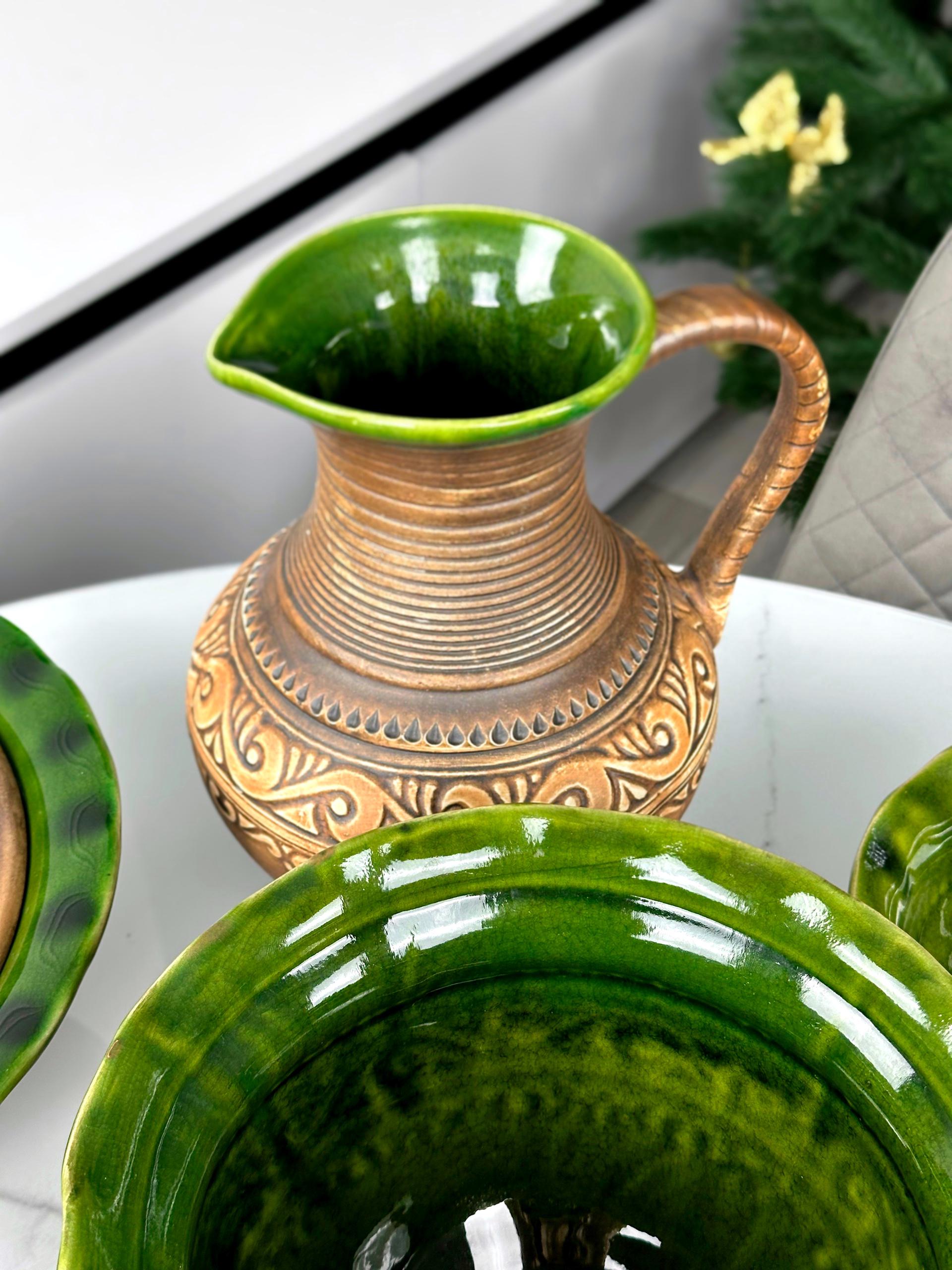 Набор глиняной посуды Рождественский Двенадцать блюд Гражда на 6 человек Коричневый (17019-37) - фото 4 Набор глиняной посуды Рождественский Двенадцать блюд Гражда на 6 человек Коричневый (17019-37) - фото 4