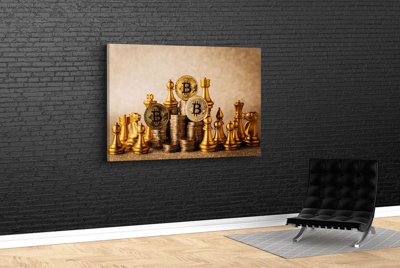 Картина для интерьера кабинет Биткойн и золотые шахматы 51x34 см (631)