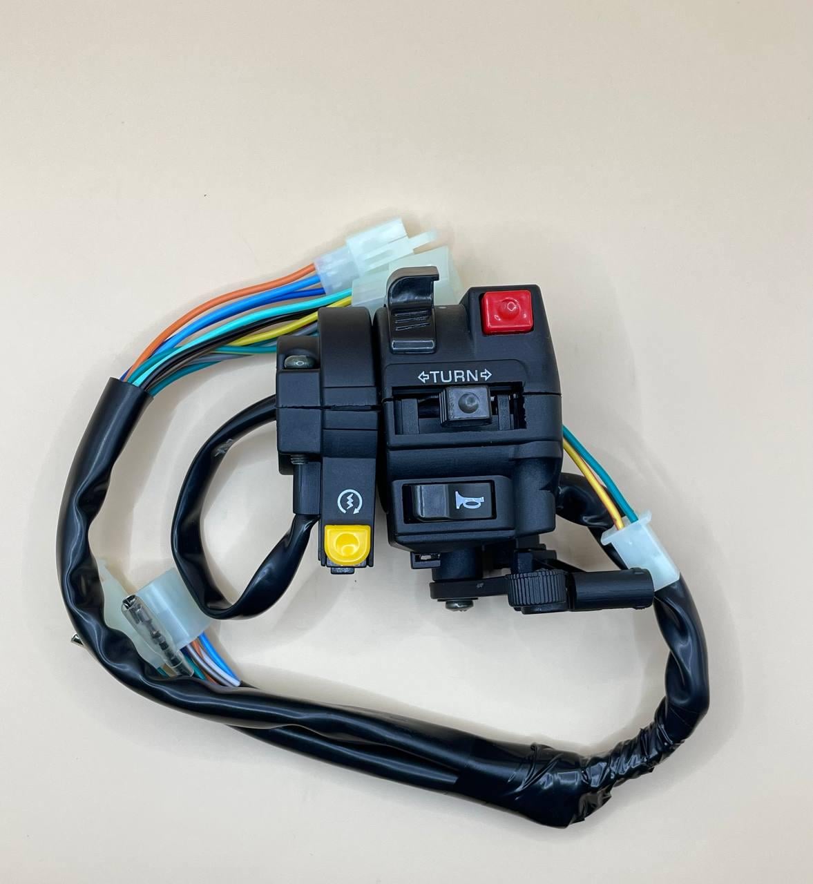 Комплект перемикачів для квадроцикла 8/6/3/2 + 2 pin (00898575)