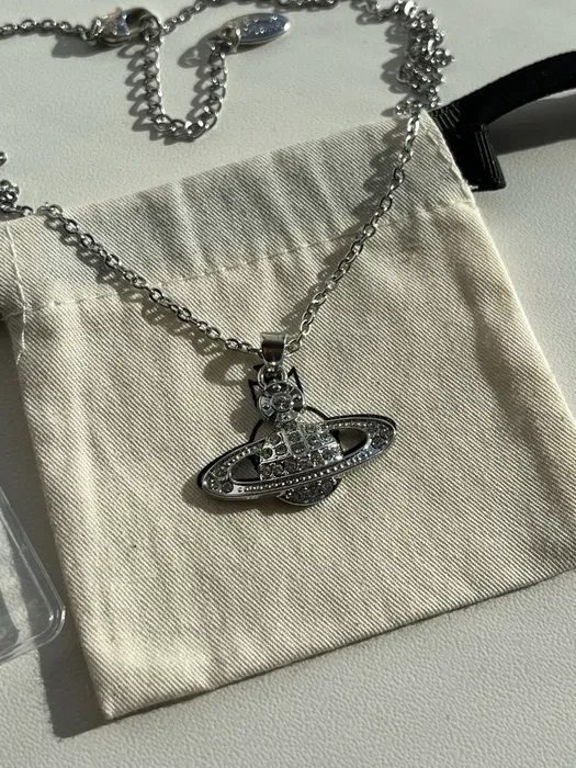 Кулон Vivienne Westwood Bas Relief Pendant