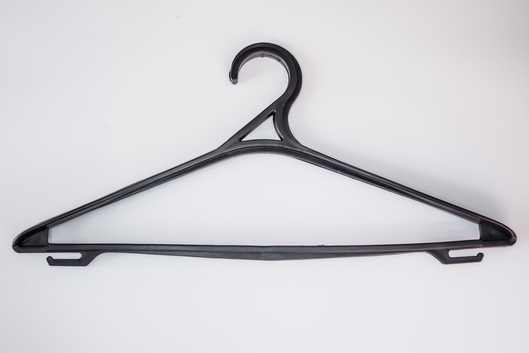 Вішалка пластмасова для верхнього одягу 42 см