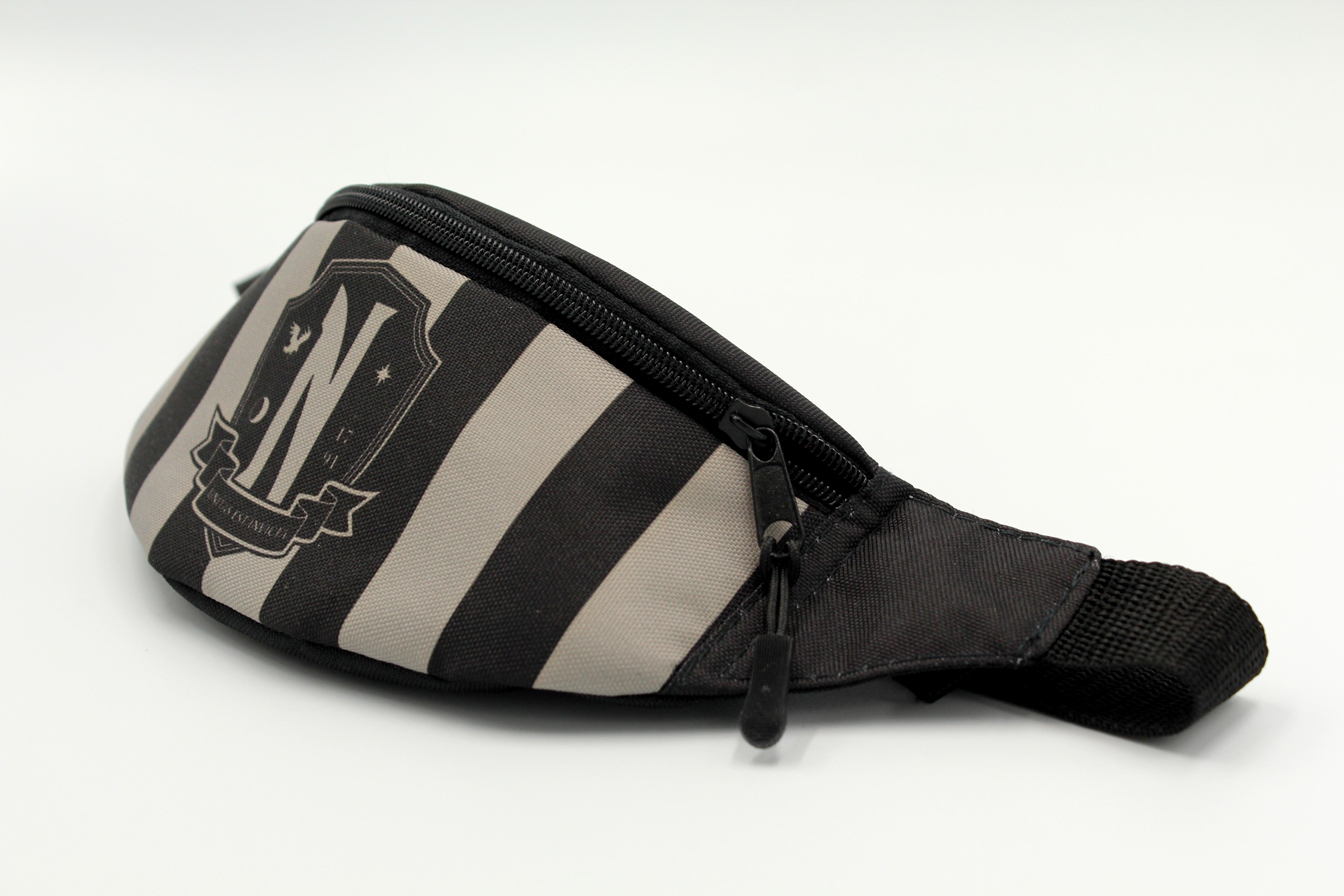 Бананка дитяча з регулюючим ремінцем 4-8 років Nevermore Academy Чорно-сірий (Д-028) - фото 5 Бананка дитяча з регулюючим ремінцем 4-8 років Nevermore Academy Чорно-сірий (Д-028) - фото 5