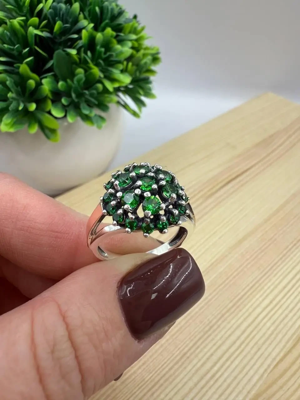 Срібна каблучка Нінель 925 проба з пластинами золота 375 проба з зеленим камінням (2731113840) - фото 2 Срібна каблучка Нінель 925 проба з пластинами золота 375 проба з зеленим камінням (2731113840) - фото 2