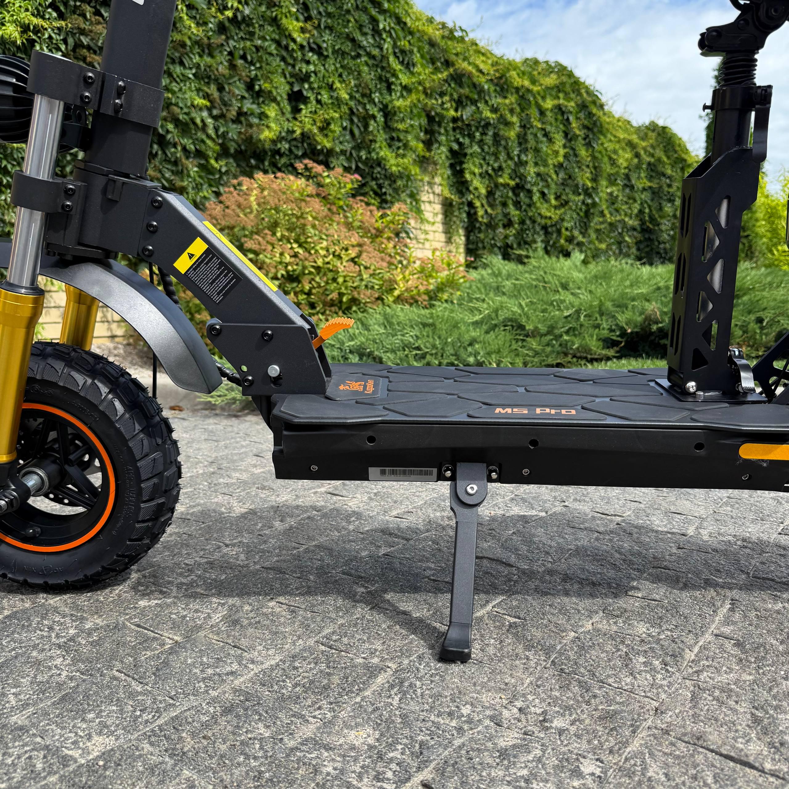 Электросамокат с сиденьем KugooKirin M5 PRO 2000W 26Ah - фото 14 Электросамокат с сиденьем KugooKirin M5 PRO 2000W 26Ah - фото 14