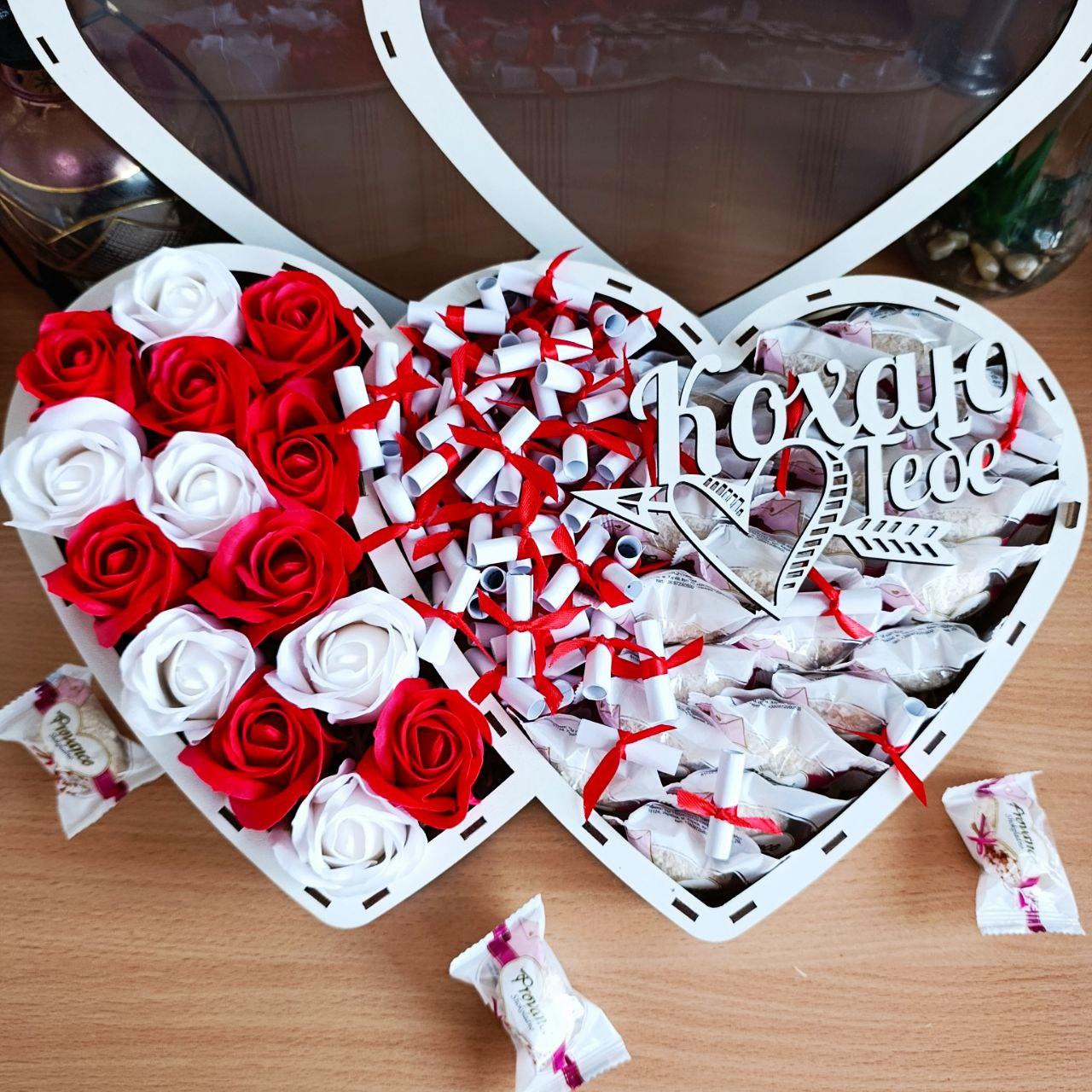 Бокс сердце с розами конфетами и 101 причиною Почему я тебя люблю для девушки (ar161)