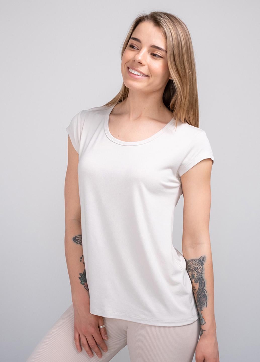 Футболка женская Fashion CHERRY 102260 XS Молочный (102260_XS)