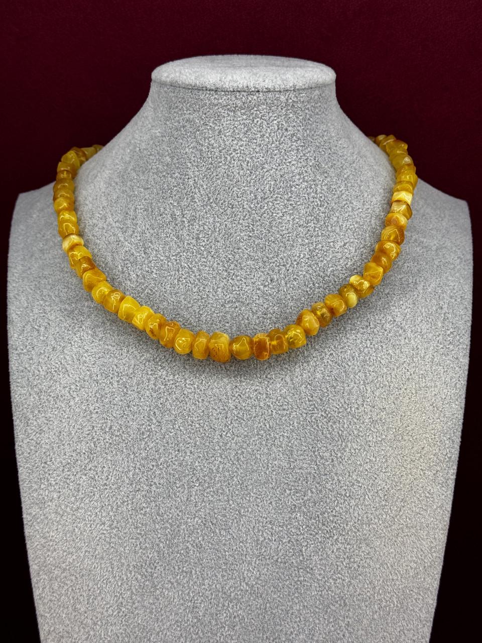 Бусы из янтаря лечебные 44 см (н-856)
