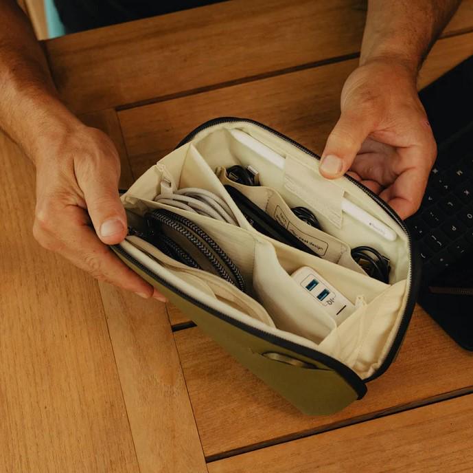 Сумка Peak Design Tech Pouch Small Kelp (BTP-S-KP-3) - фото 6