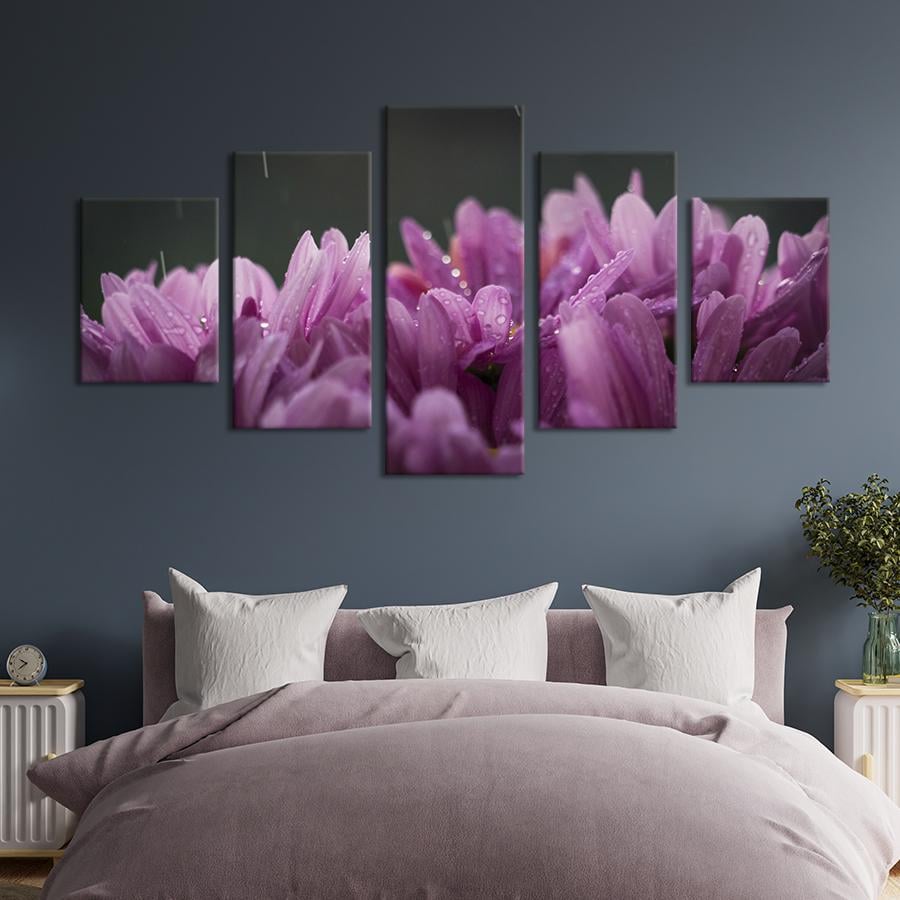 Картина на холсте Хрупкие лепестки розовых хризантем 112x54 см (950-52)