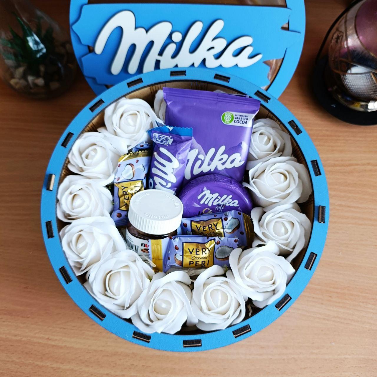 Бокс мілка з солодощами для дівчини на день народження/8 березня/день закоханих/новий рік/різдво/на свято (ar236) Бокс мілка з солодощами для дівчини на день народження/8 березня/день закоханих/новий рік/різдво/на свято (ar236)