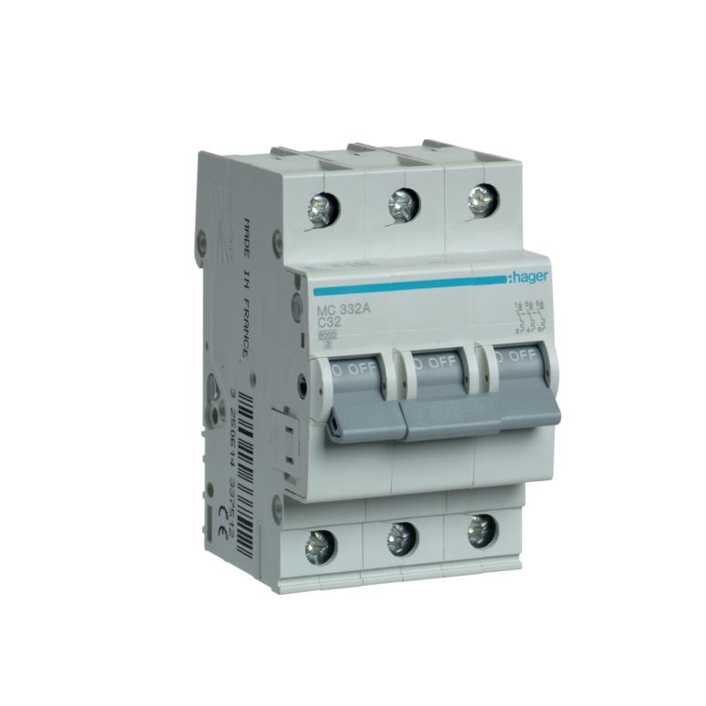 Автоматический выключатель Hager 3P 32A C 6 kA MC332A 3M