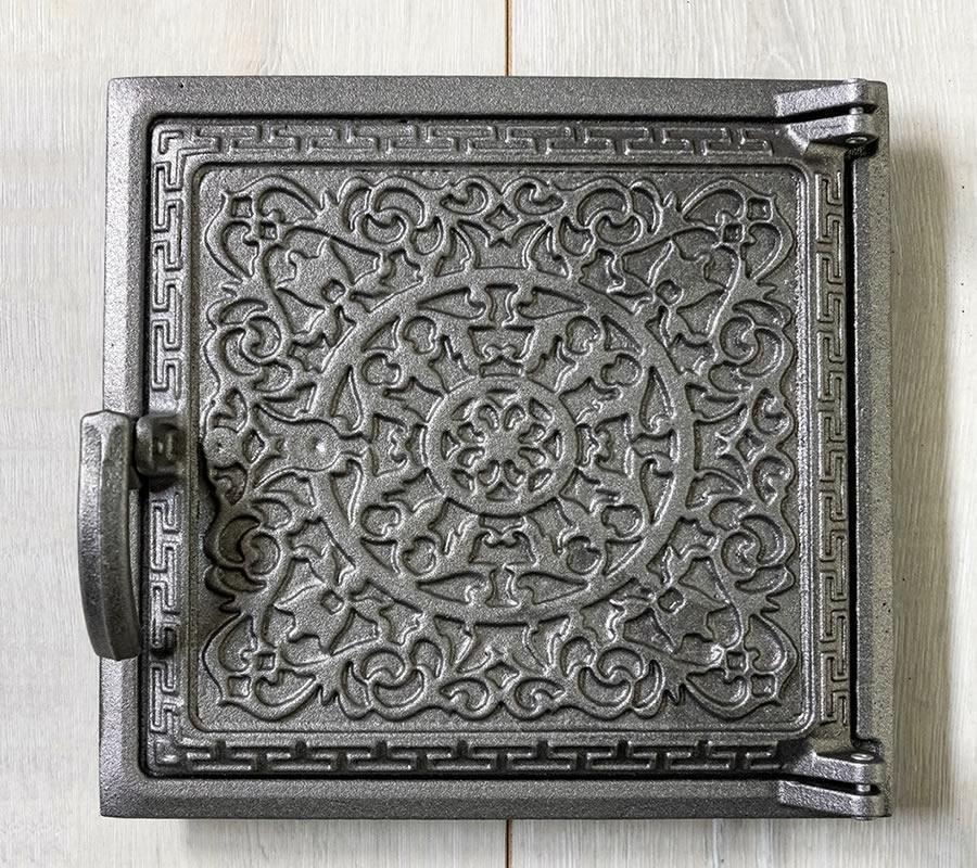 Дверца топочная KHLP Т2 Солнце чугун СЧ 20 с узором 270х290 мм