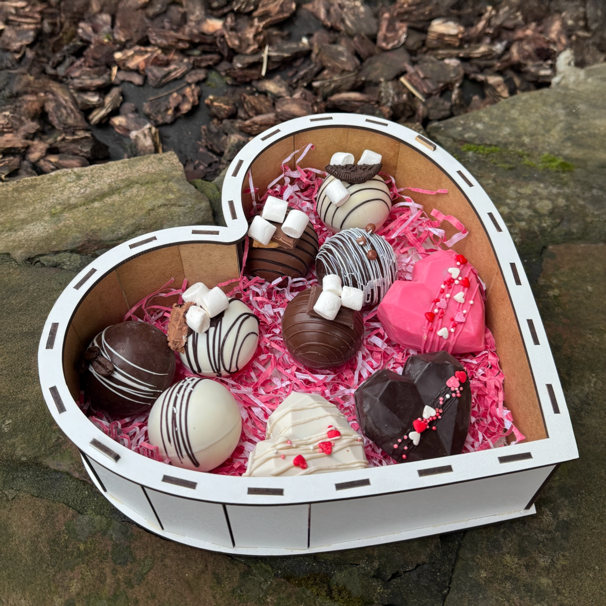 Подарочный набор 10 шт. бомбочек с маршмеллоу 5,5см шоколадный подарок Белое сердце (Е500237)