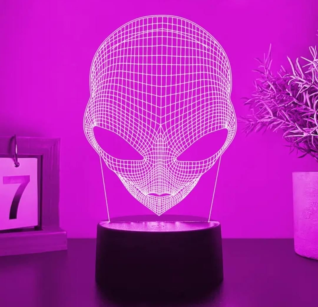 Нічник 3D нічник Інопланетянин з мінливою підсвіткою (L082) - фото 4 Нічник 3D нічник Інопланетянин з мінливою підсвіткою (L082) - фото 4