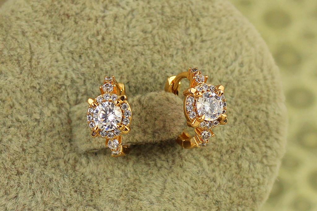 Серьги детские Xuping Jewelry Маленькая Вселенная 1,2 см Золотистый (34908076)