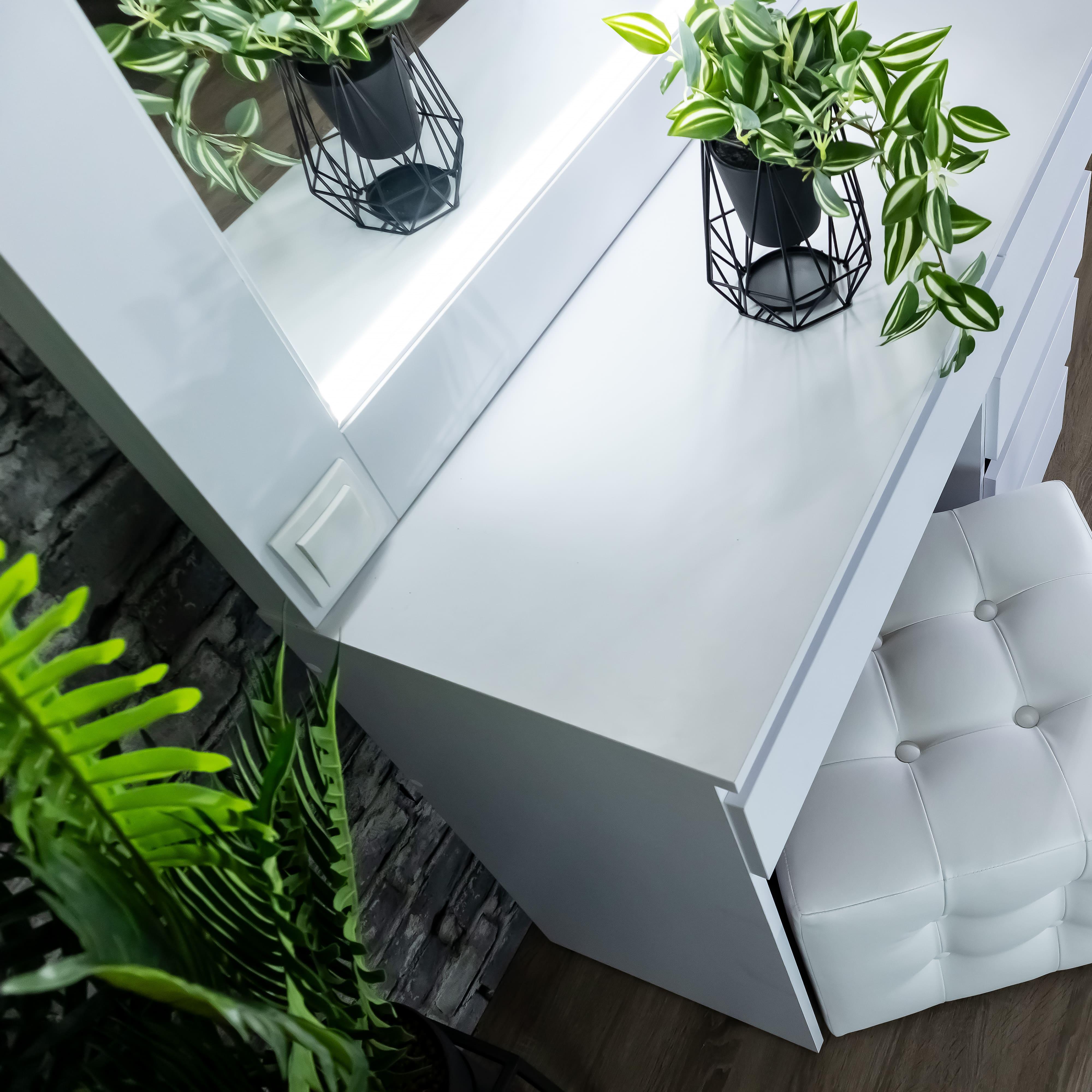 Стіл макіяжний з підсвіткою та шухлядками 160х100х40 см Білий (03/02) - фото 5 Стіл макіяжний з підсвіткою та шухлядками 160х100х40 см Білий (03/02) - фото 5