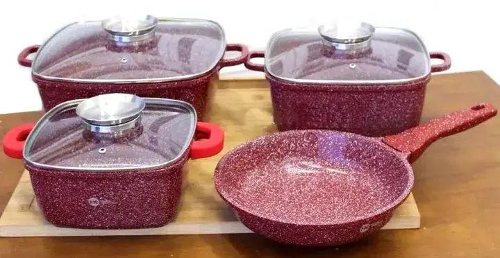 Набір посуду алюмінієвого Bellmax Cookware Set BM-132 Red 9 пр. (30547398) Набір посуду алюмінієвого Bellmax Cookware Set BM-132 Red 9 пр. (30547398)