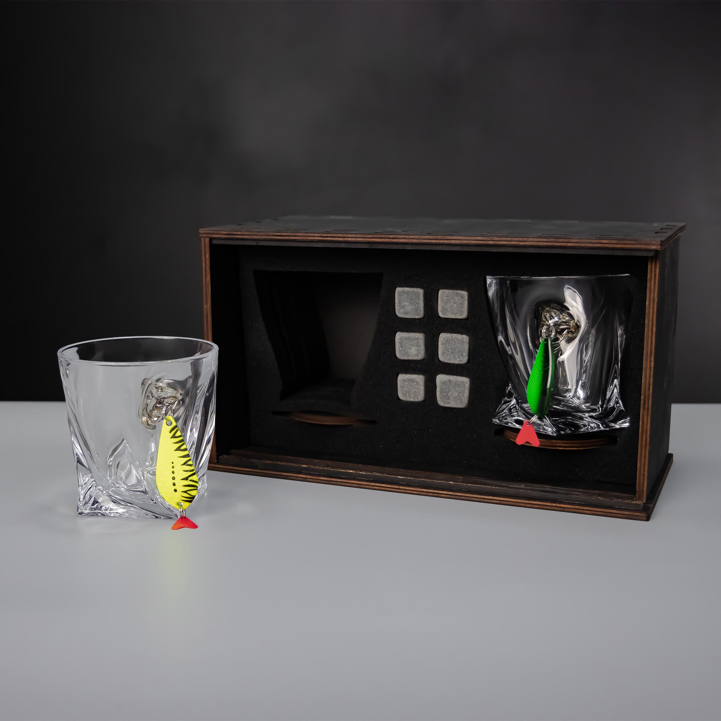 Набор на 2 хрустальных стакана с блеснами (24938970)