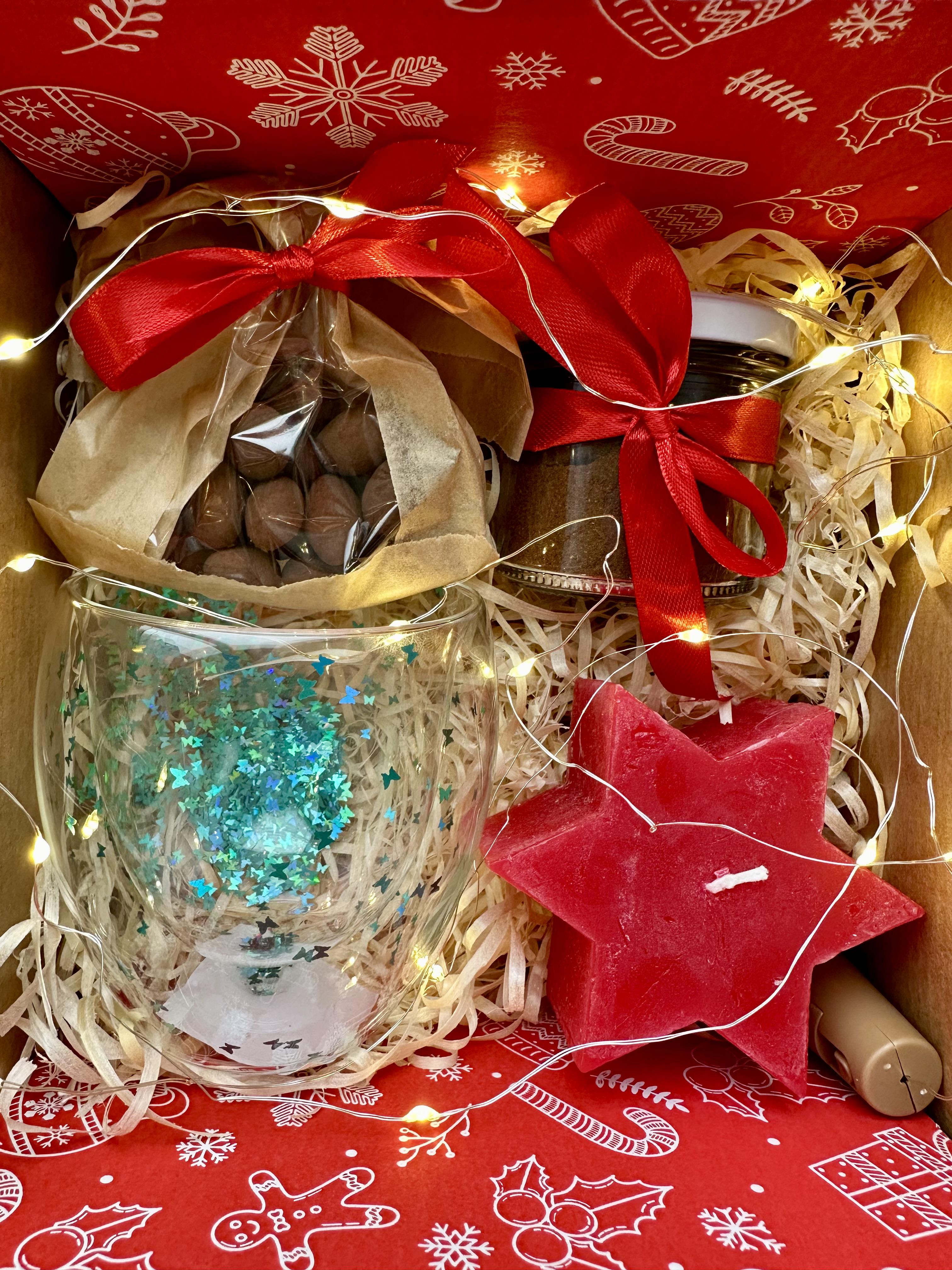 Набір новорічний з ароматною кавою та смаколиками (13530733) - фото 4 Набір новорічний з ароматною кавою та смаколиками (13530733) - фото 4