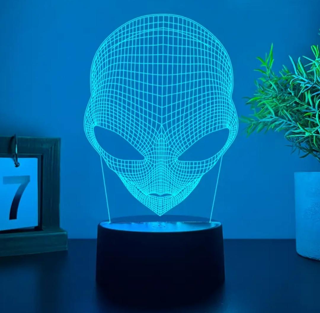 Нічник 3D нічник Інопланетянин з мінливою підсвіткою (L082) - фото 3 Нічник 3D нічник Інопланетянин з мінливою підсвіткою (L082) - фото 3