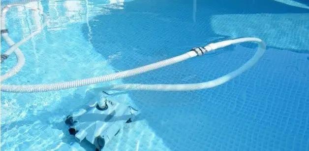 Вакуумний пилосос для басейну Intex автоматичний Сірий (28001) - фото 3 Вакуумний пилосос для басейну Intex автоматичний Сірий (28001) - фото 3