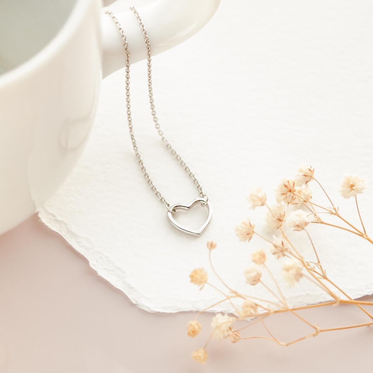 Колье серебряное пустое сердце на изящной подвеске