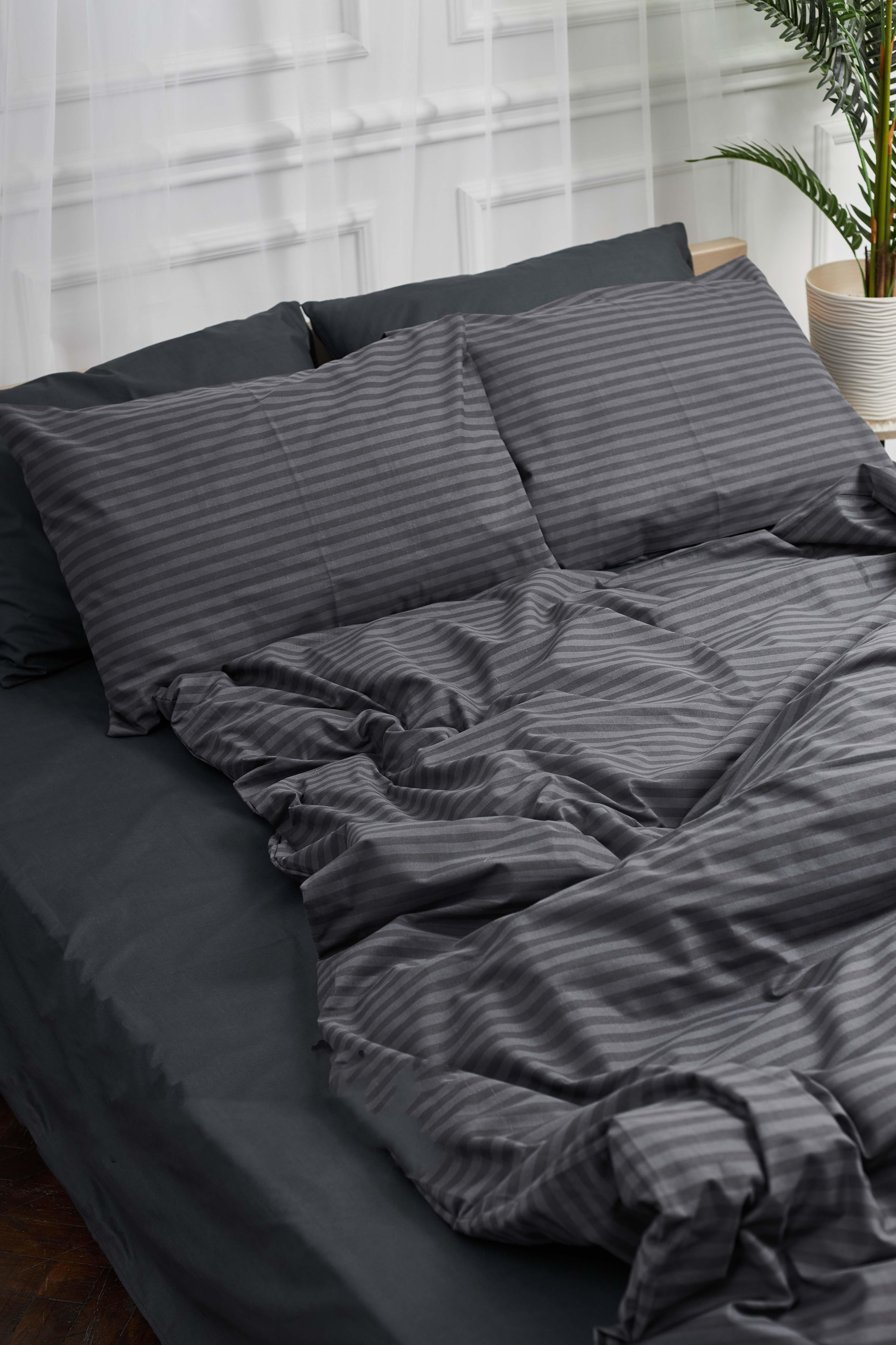 Комплект постільної білизни Moon&Star Gray Stripe&Black Gold Люкс бязь євро 200х220 см 50х70 см/2 шт. (MS-820001056) - фото 4 Комплект постільної білизни Moon&Star Gray Stripe&Black Gold Люкс бязь євро 200х220 см 50х70 см/2 шт. (MS-820001056) - фото 4